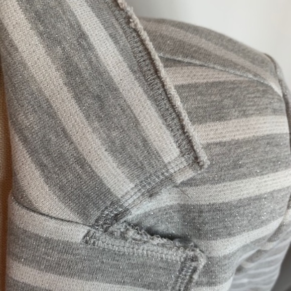 Tommy Hilfiger NWT Striped Knit Jacket - Picture 3 of 12